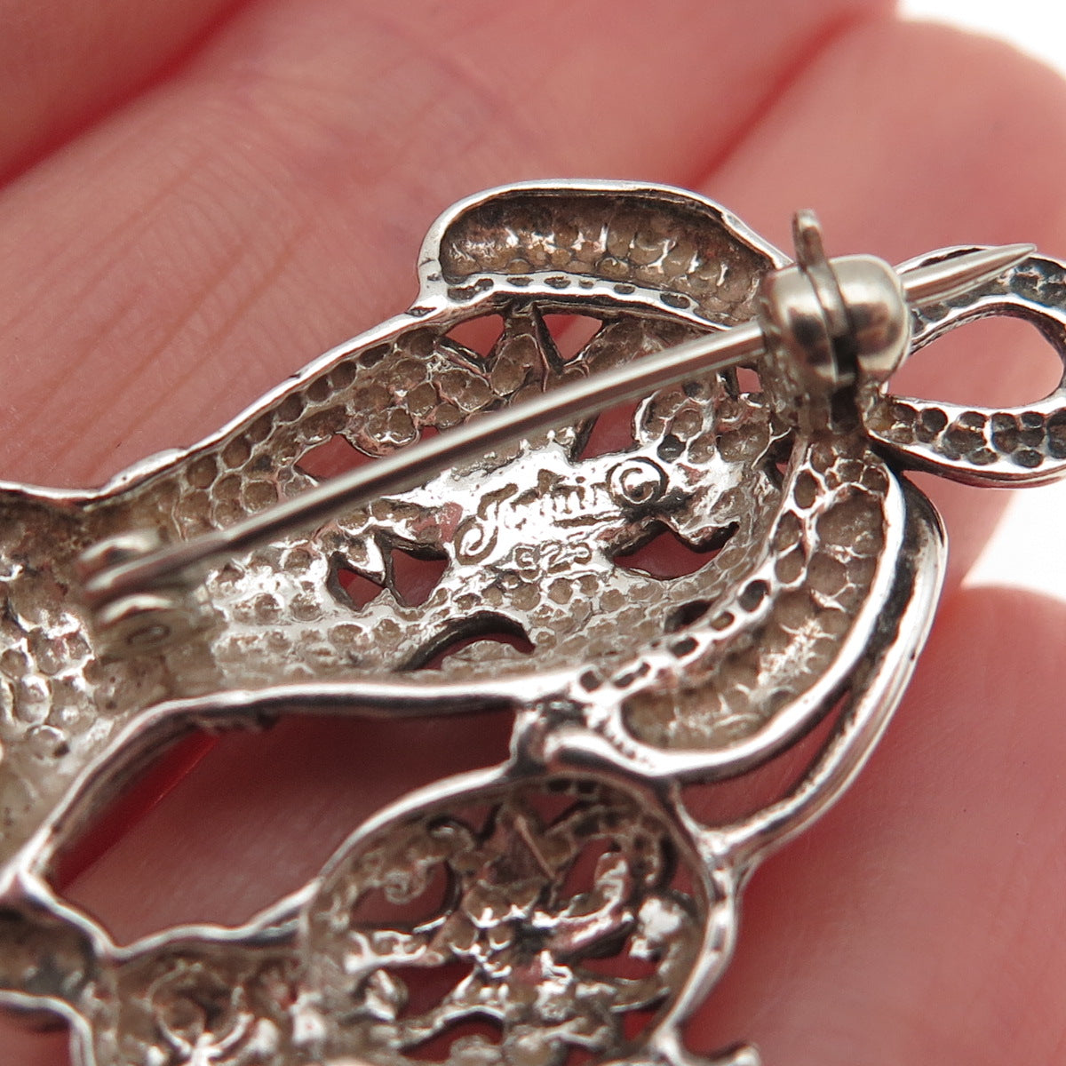 JEZLAINE 925 Sterling Silver Vintage Cat & Mouse Floral Oxidized Pin Brooch