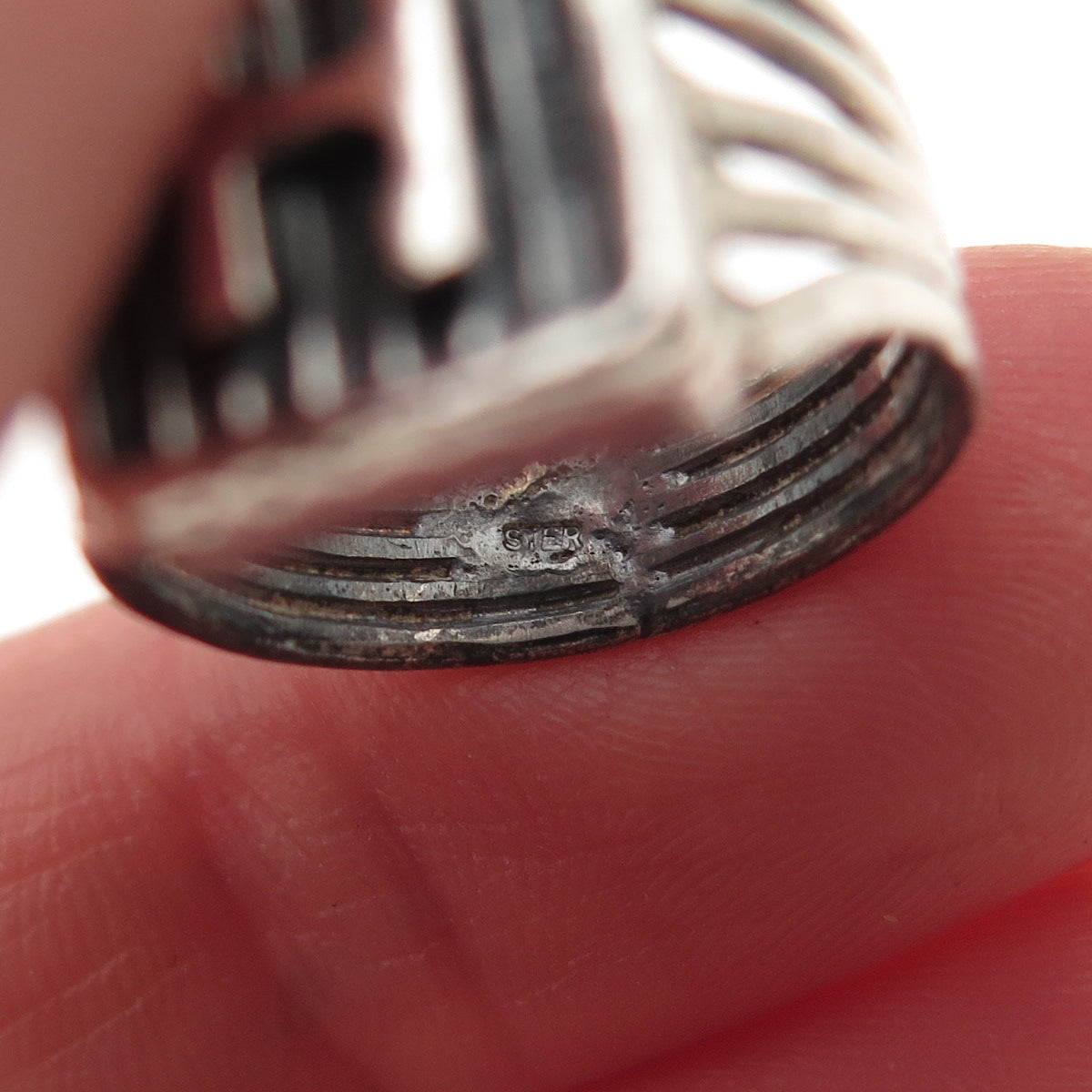 925 Sterling Silver Vintage Letter H Initial Oxidized Ring Size 4.5