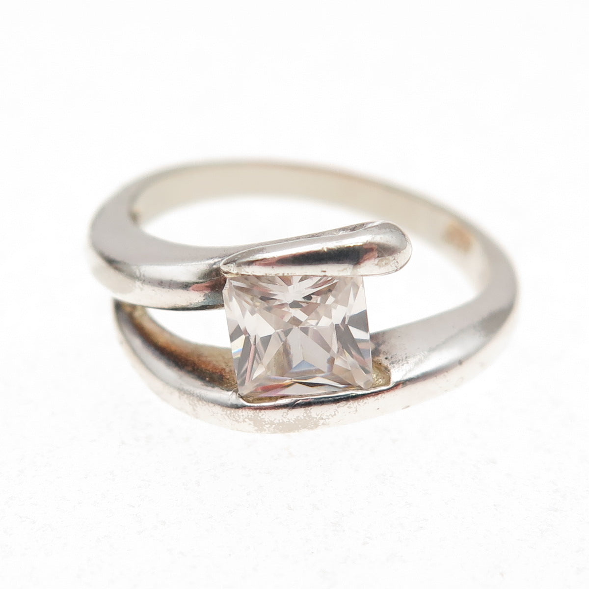 925 Sterling Silver Princess-Cut C Z Modernist Wrap Ring Size 7