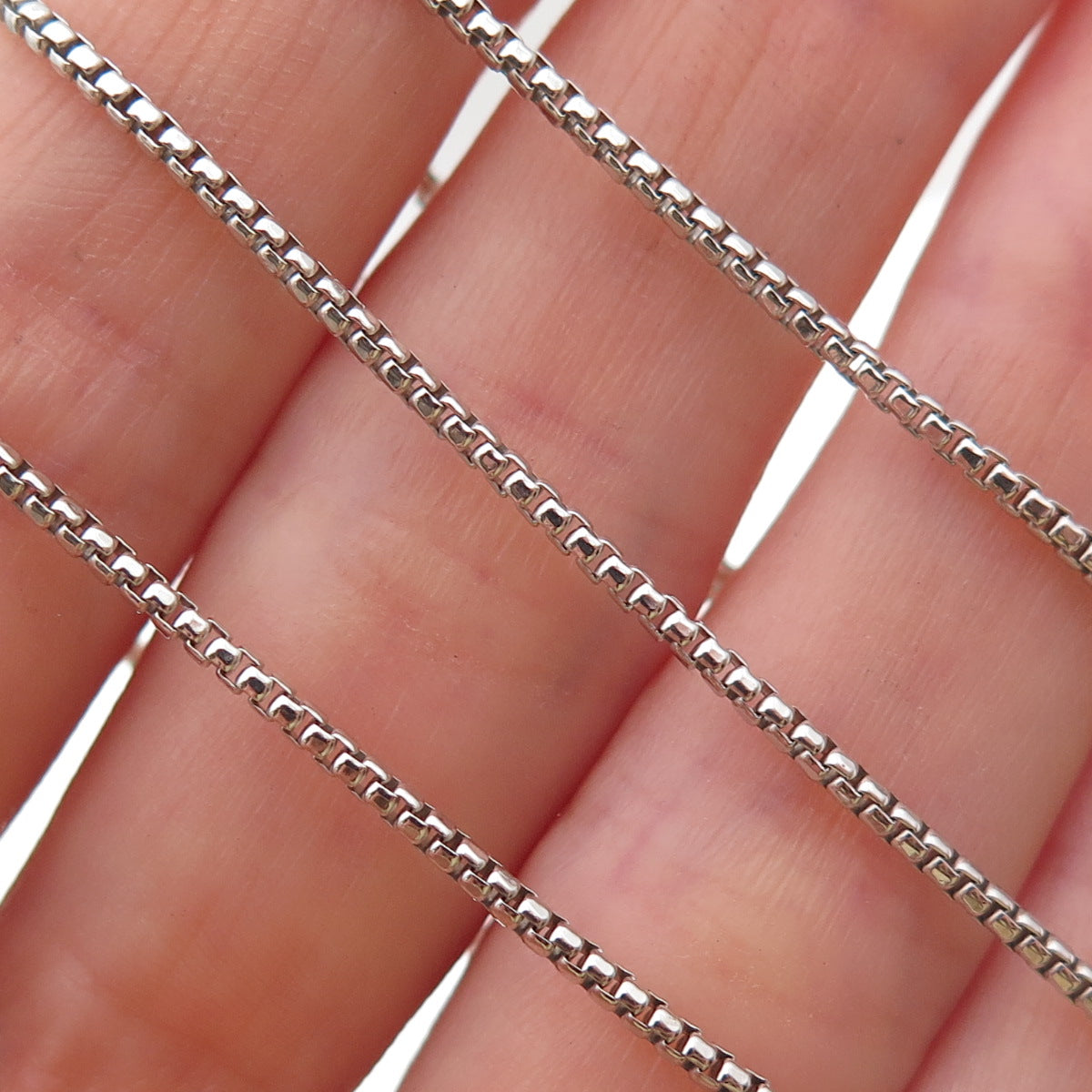 925 Sterling Silver Vintage Italy Round Box Chain Necklace 18"