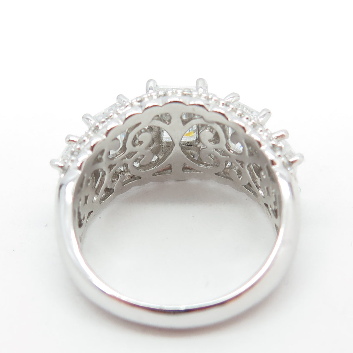 925 Sterling Silver Emerald & Round-Cut C Z Engagement Ring Size 7