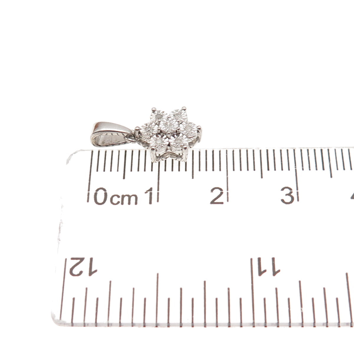SK9 Allure Gems 925 Sterling Silver Real Round-Cut Diamond Floral Mini Pendant