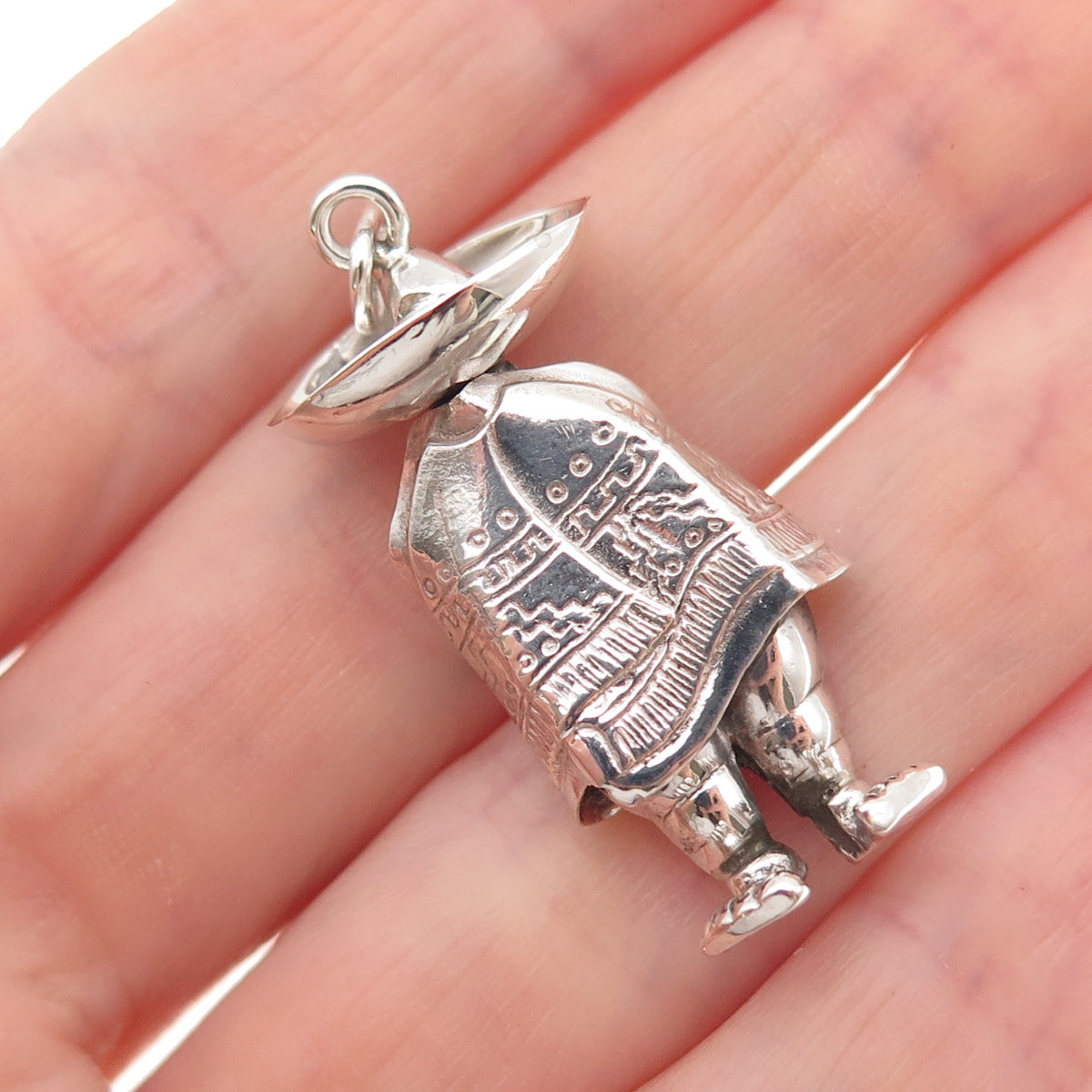 Casique 925 Sterling Silver Vintage Man in Poncho & Sombrero Hat Charm Pendant