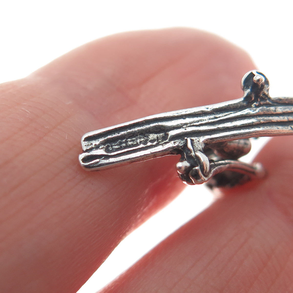 MAISELS INDIAN TRADING 925 Sterling Silver Vintage Skier Oxidized Charm Pendant
