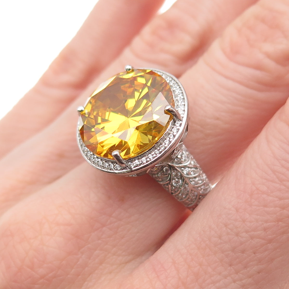 925 Sterling Silver Round-Cut Canary & White C Z Ring Size 7
