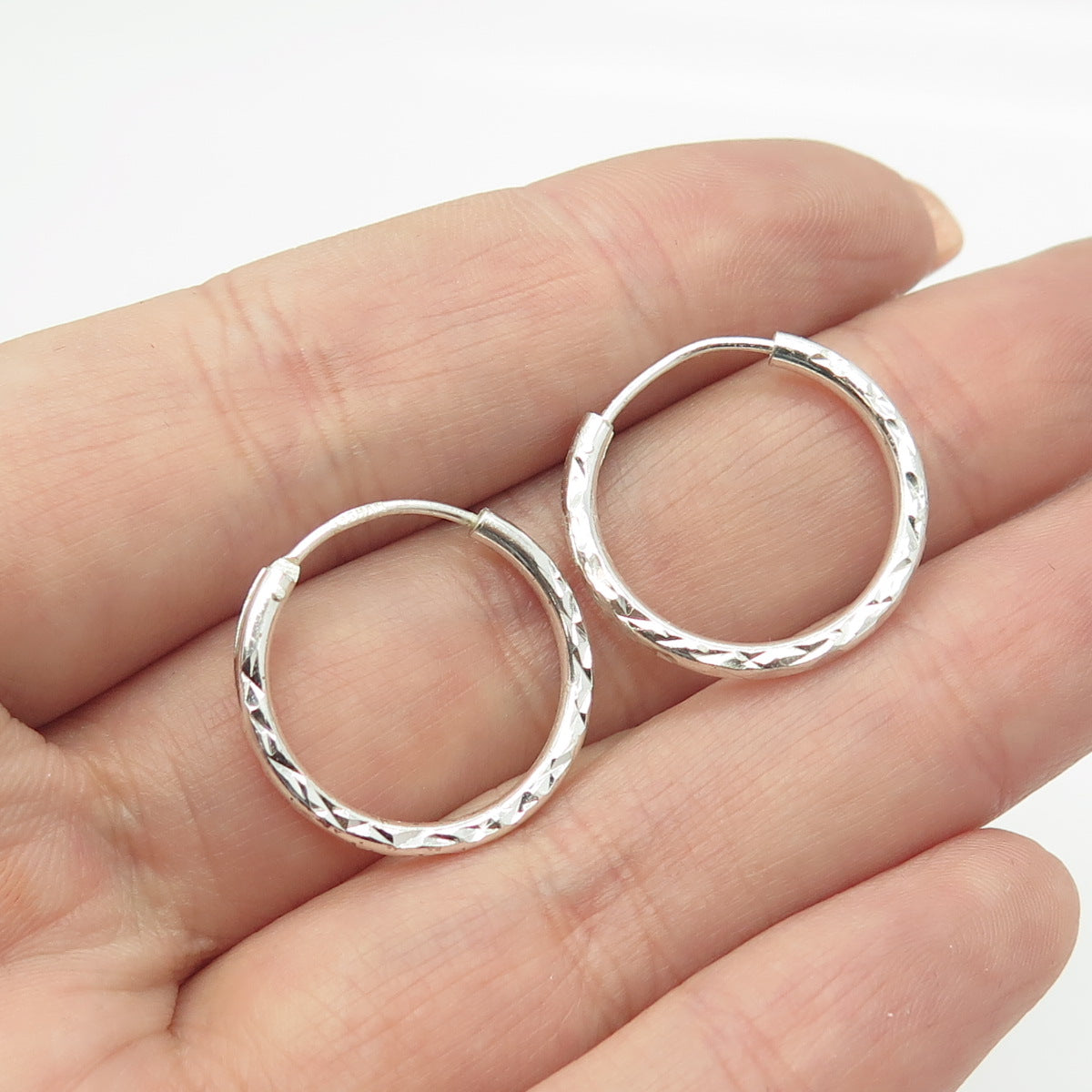 HAN 925 Sterling Silver Textured Hinged Hoop Earrings