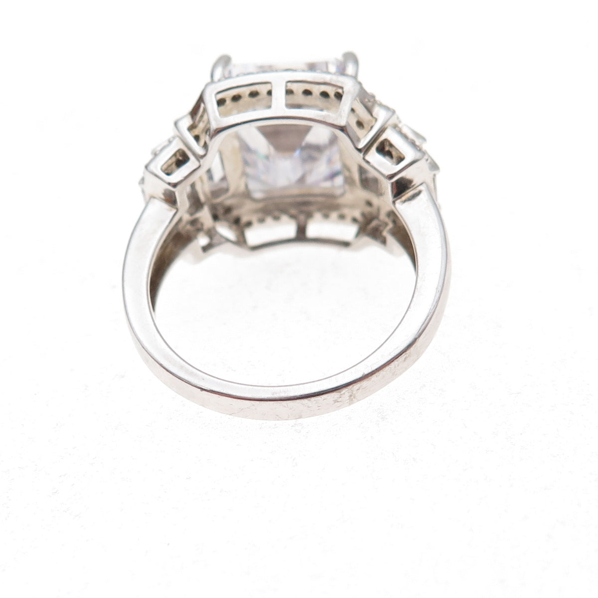 Dee Berkle 925 Sterling Silver Emerald & Round-Cut C Z Engagement Ring Size 7