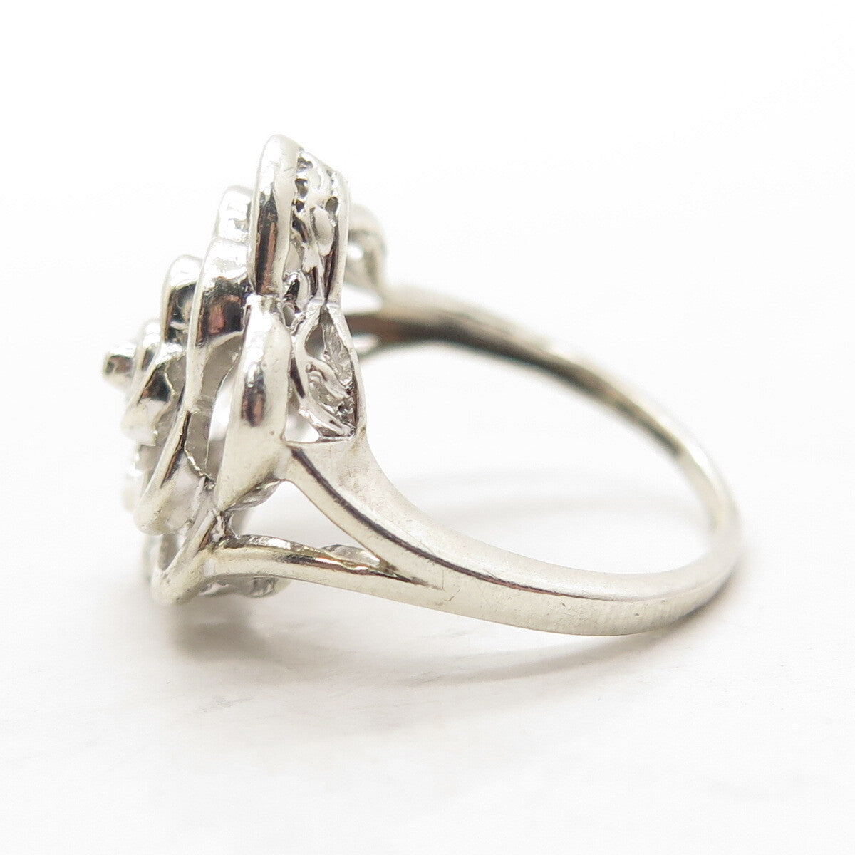 925 Sterling Silver Vintage Real Diamond Accent Modernist Flower Ring Size 5.5