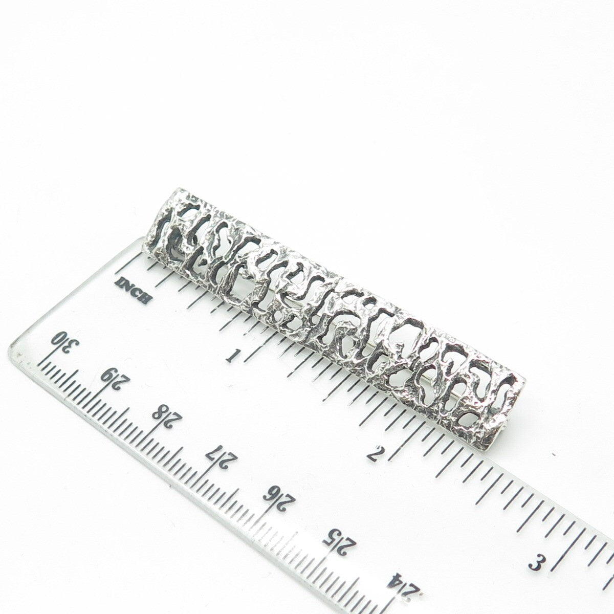 835 Silver Vintage Vague Oxidized Perforated Rectangle Pin Brooch