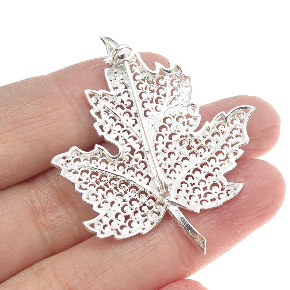 925 Sterling Silver Vintage Germany Maple Leaf Filigree Pin Brooch