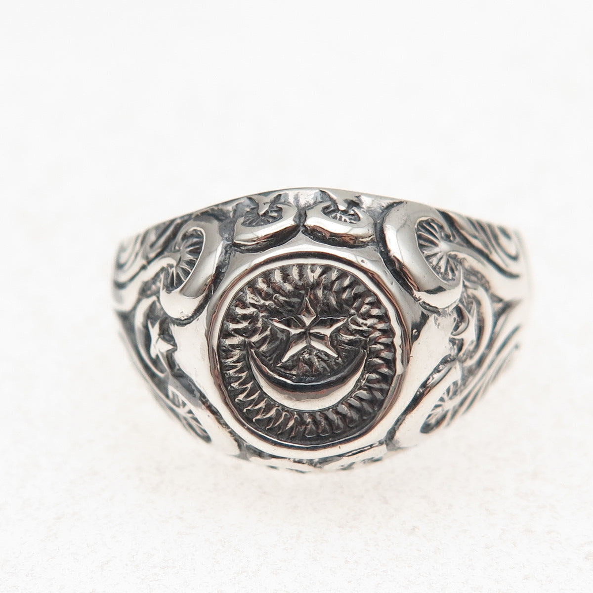 925 Sterling Silver Vintage Crescent Moon & Star Oxidized Dome Ring Size 11