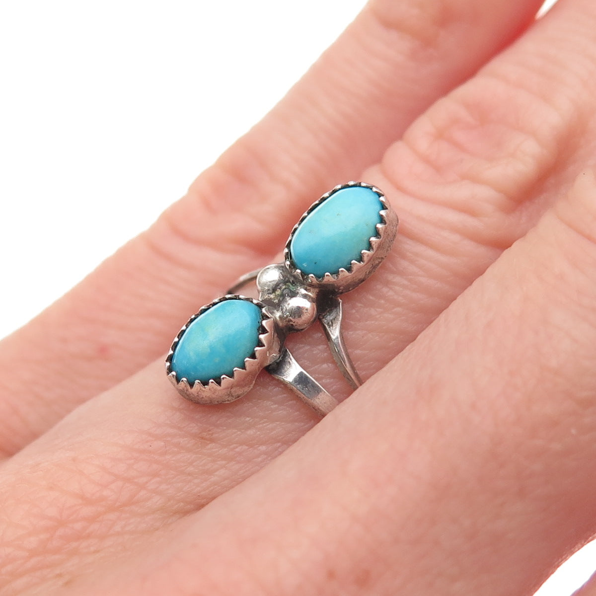 Old Pawn Sterling Silver Vintage Southwestern Turquoise Tribal Ring Size 5.75