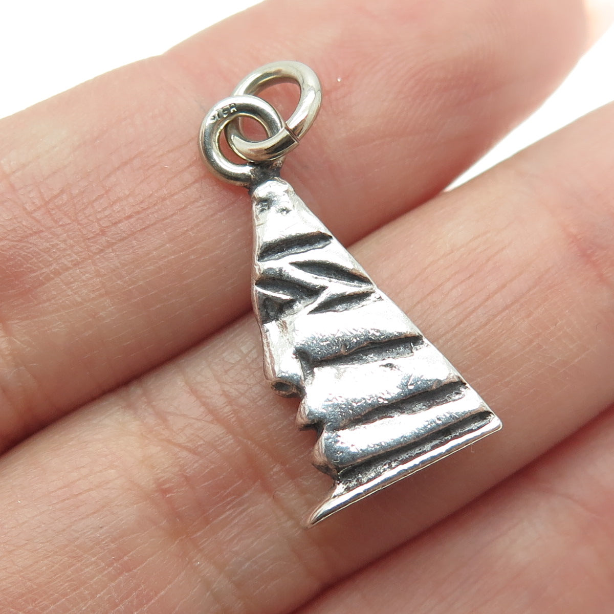 925 Sterling Silver Vintage Face Mountain Oxidized Charm Pendant