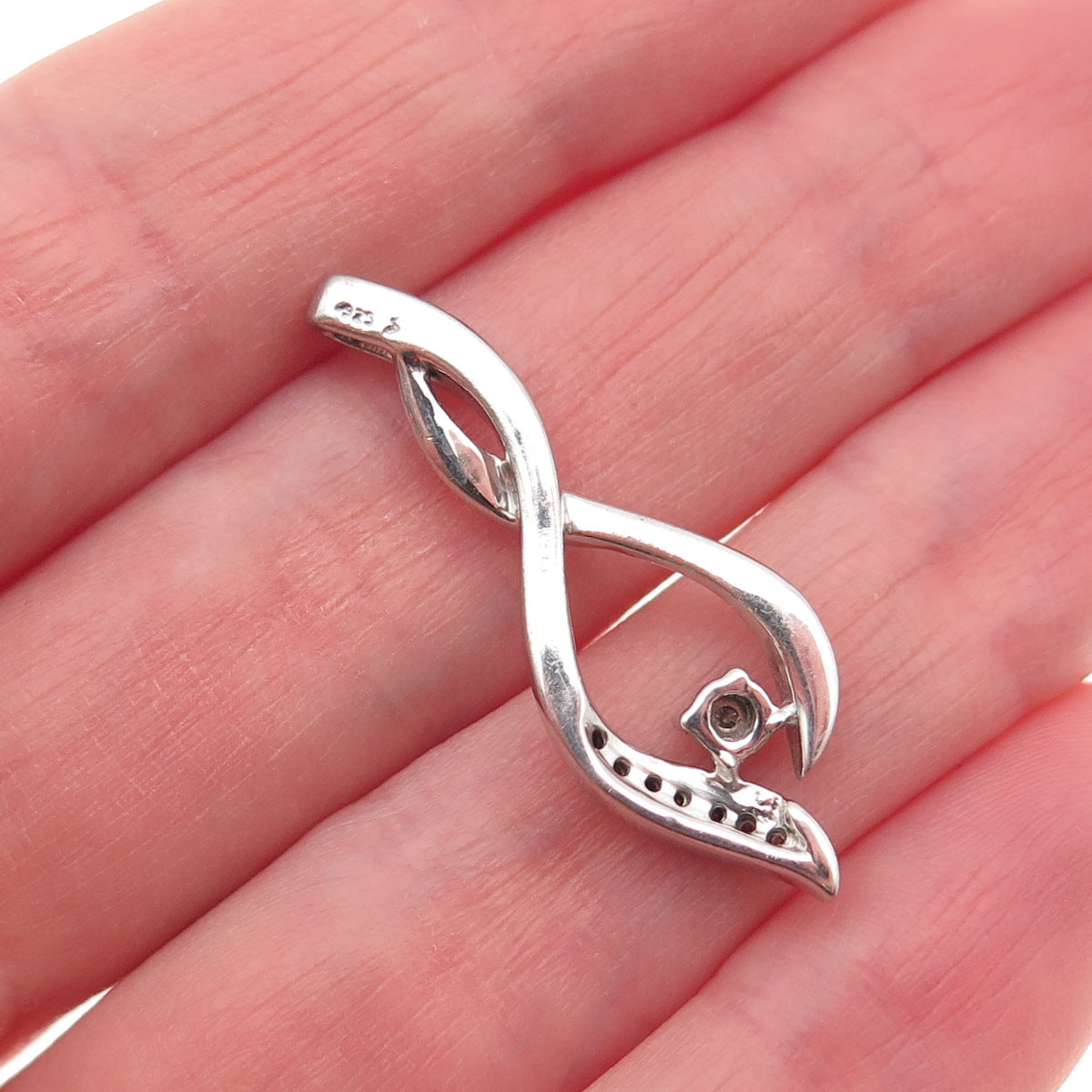 925 Sterling Silver Real Round-Cut Diamond Twisted Charm Pendant