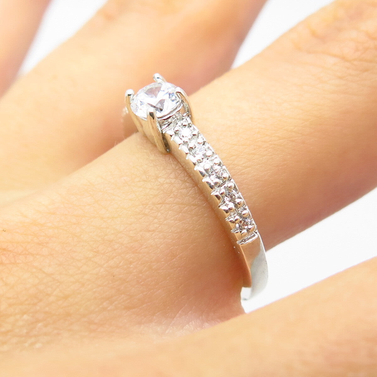 925 Sterling Silver Round-Cut C Z Engagement Ring Size 7.25