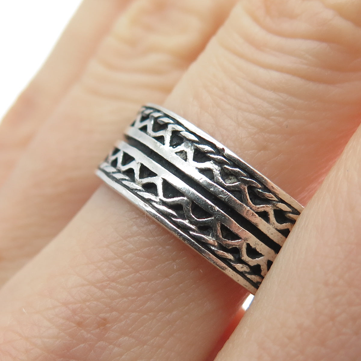 925 Sterling Silver Vintage Zig Zag Oxidized Band Ring Size 8.75