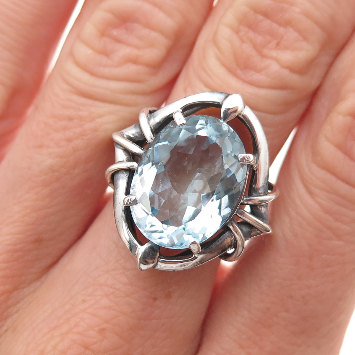 925 Sterling Silver Vintage Real Blue Topaz Modernist Oxidized Ring Size 7.5