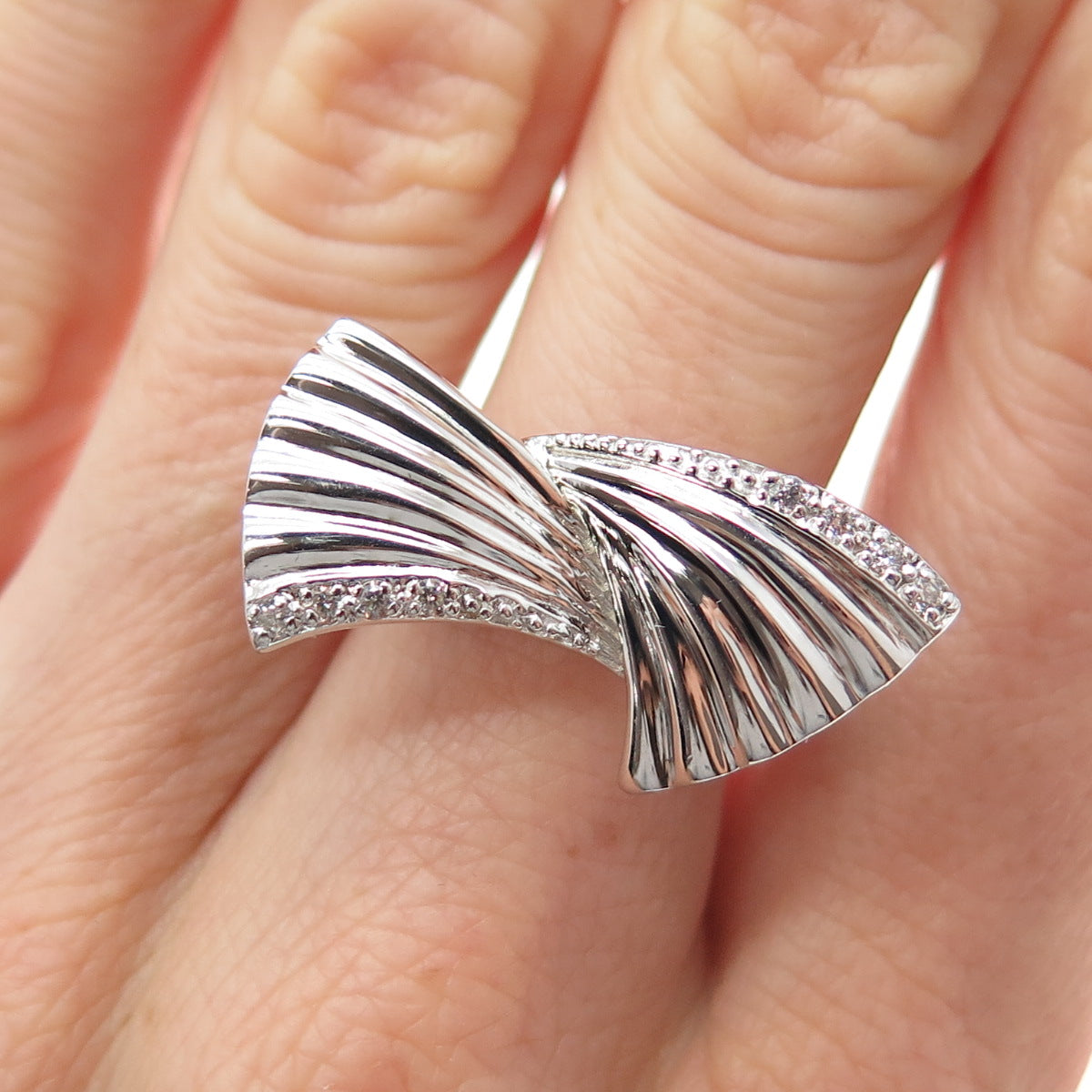 925 Sterling Silver Round-Cut C Z Modernist Wings Ring Size 8