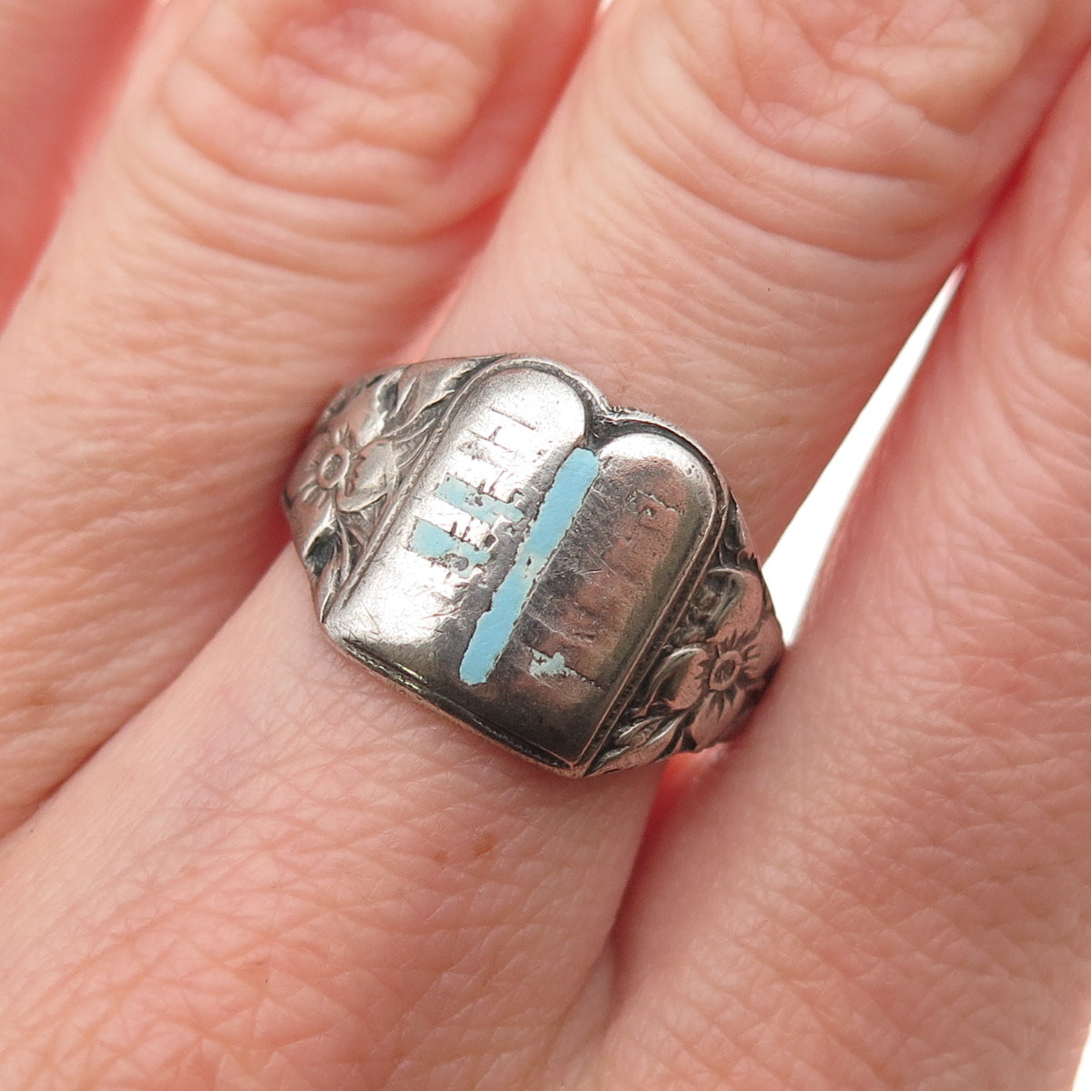 925 Sterling Silver Antique Art Deco Enamel Torah Judaica Oxidized Ring Size 8.5