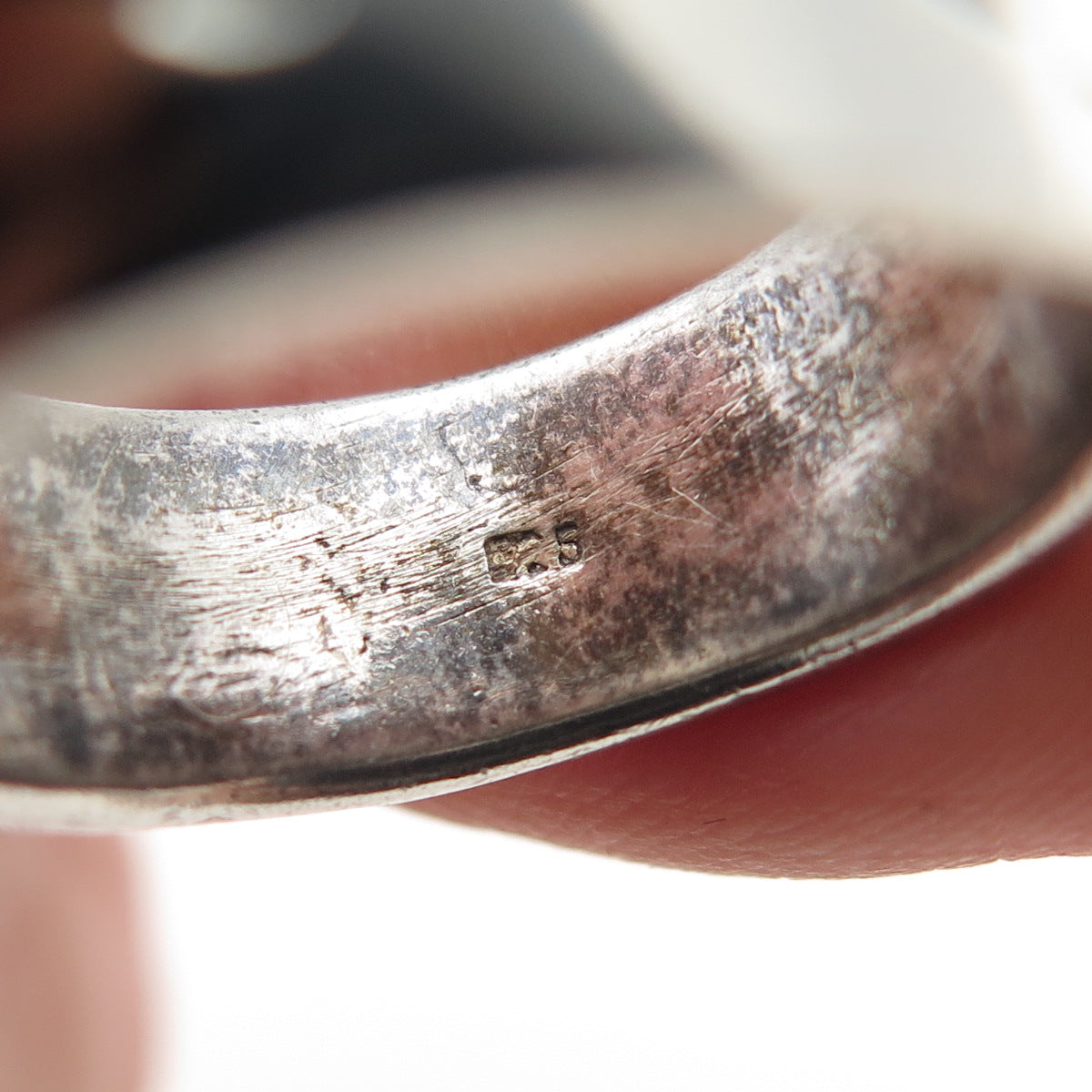 925 Sterling Silver Vintage Fish Oxidized Band Ring Size 7.75
