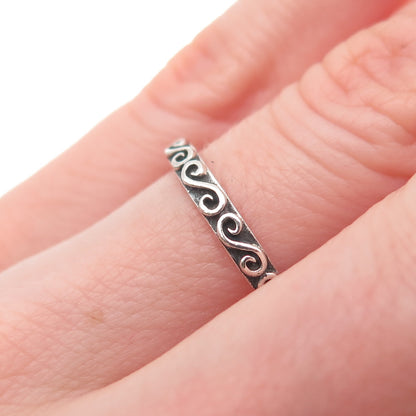 925 Sterling Silver Vintage Swirl Stackable Oxidized Band Ring Size 5.5