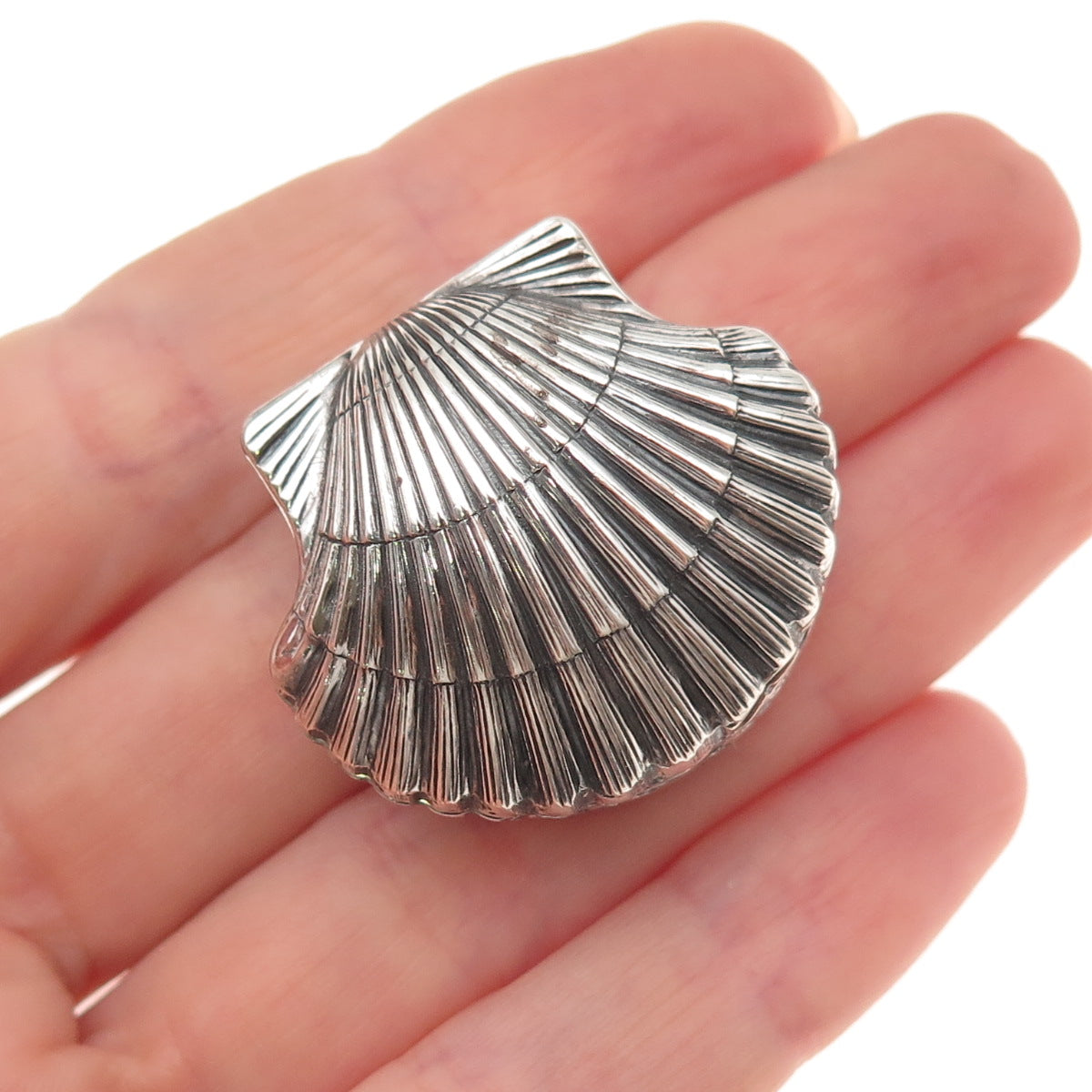 925 Sterling Silver Vintage Seashell Oxidized Pill / Snuff Box