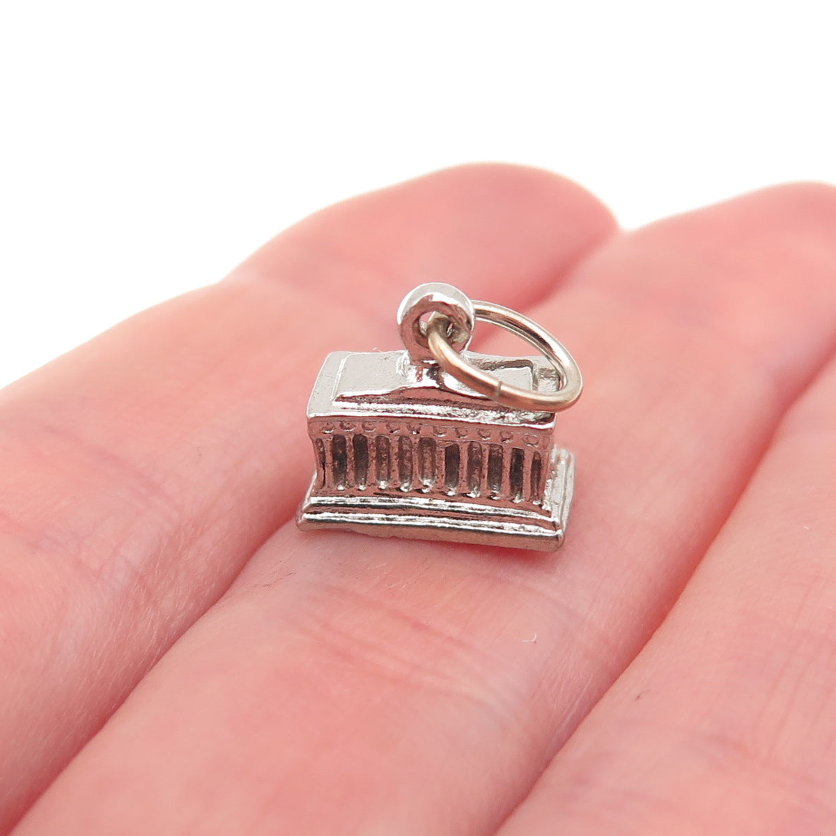 925 Sterling Silver Vintage Lincoln Memorial Oxidized 3D Mini Charm Pendant