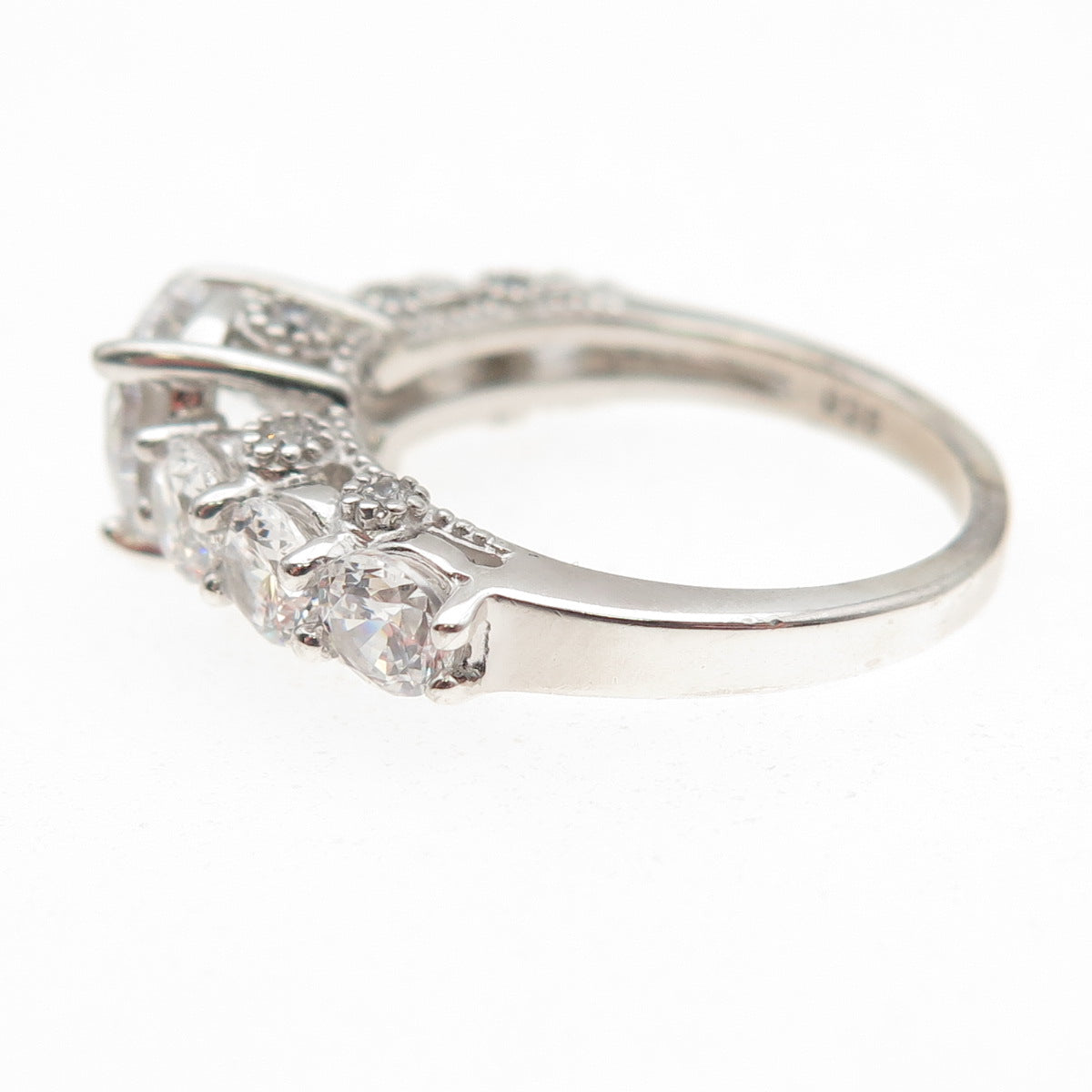 925 Sterling Silver Round-Cut C Z Engagement Ring Size 7