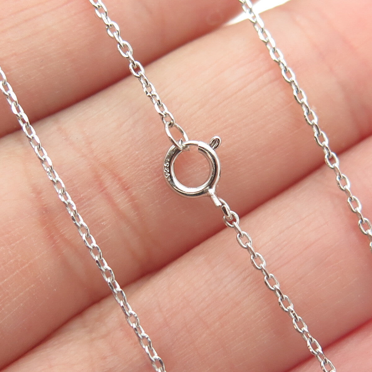 925 Sterling Silver Pave C Z Letter "V" Initial Cable Chain Necklace 18"