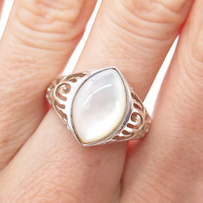 925 Sterling Silver Vintage Real MOP Modernist Ring Size 7.75
