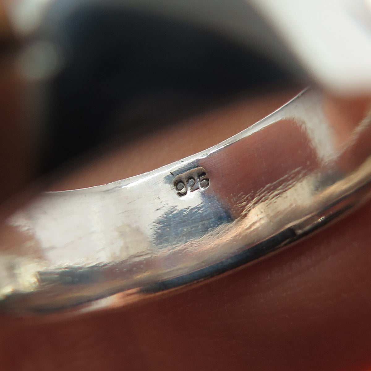 925 Sterling Silver Vintage Modernist Wavy Oxidized Band Ring Size 8