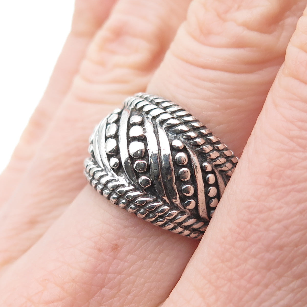 925 Sterling Silver Vintage Modernist Dotted Oxidized Ring Size 6.25