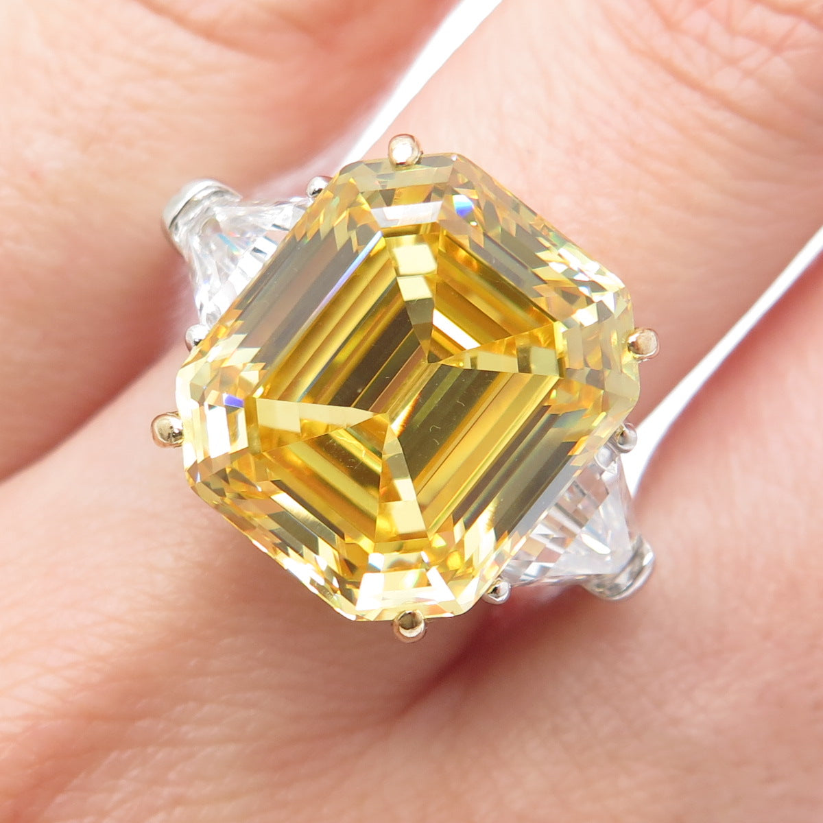 DSMK 925 Sterling Silver 2-Tone Canary & White Multi-Cut C Z Ring Size 10.25