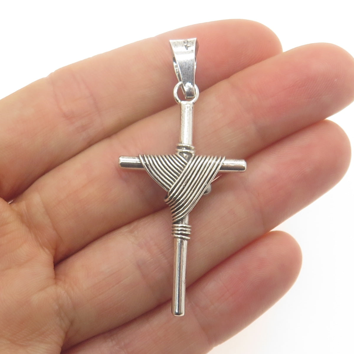 925 Sterling Silver Vintage Mexico Cross Roped Pendant