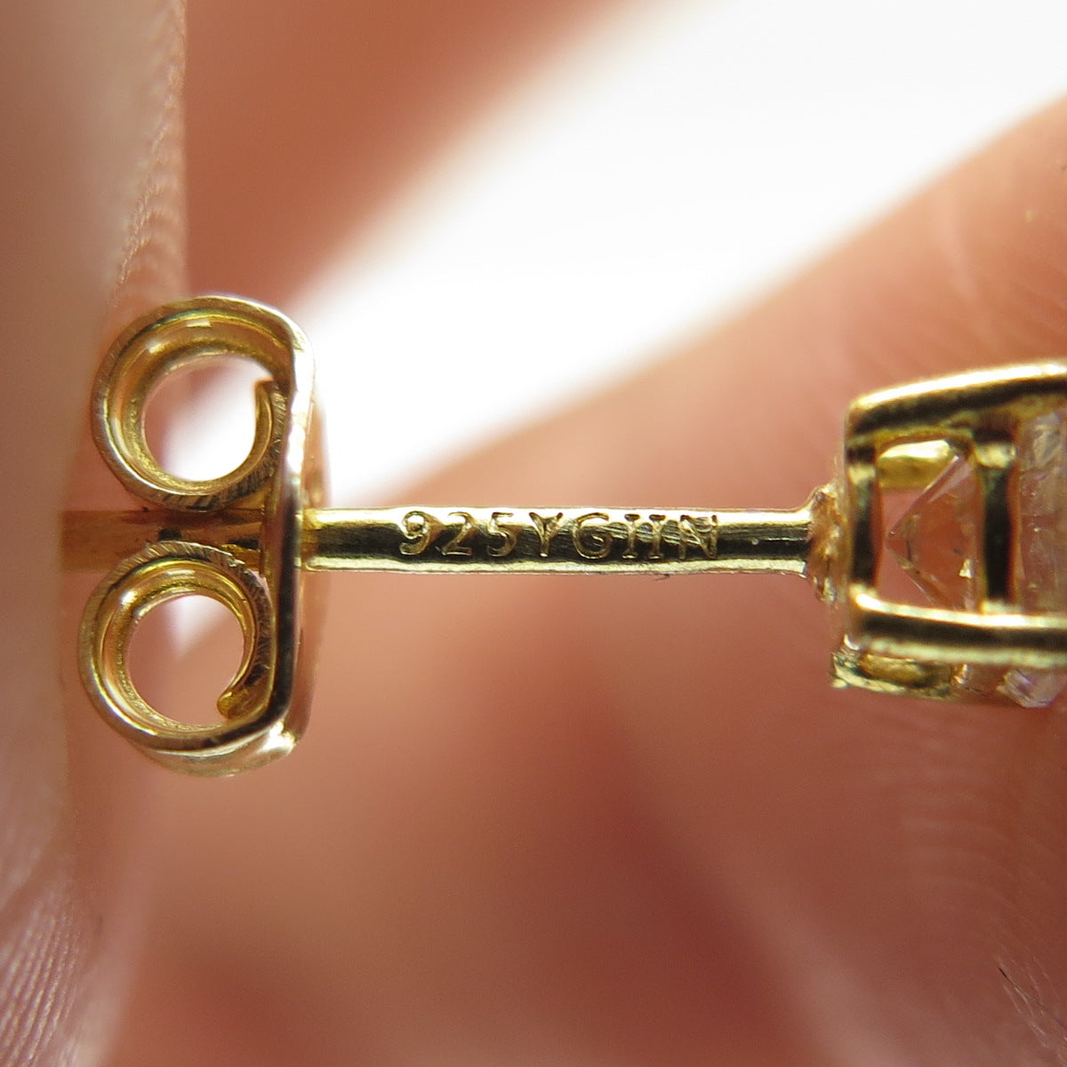 925 Sterling Silver Gold Plated Round-Cut Shaped C Z Stud Earrings