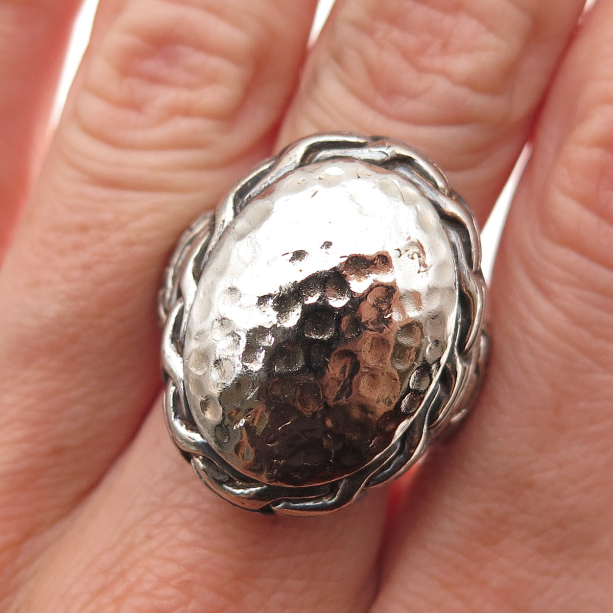 925 Sterling Silver Vintage Hammered Dome Oxidized Ring Size 7.25