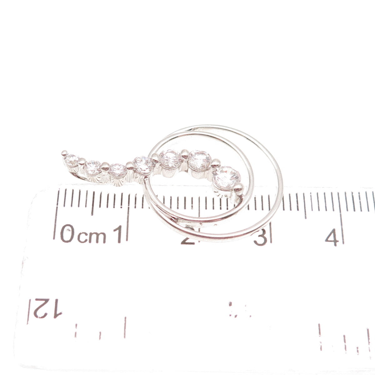 925 Sterling Silver Graduated Round-Cut C Z Charm Pendant