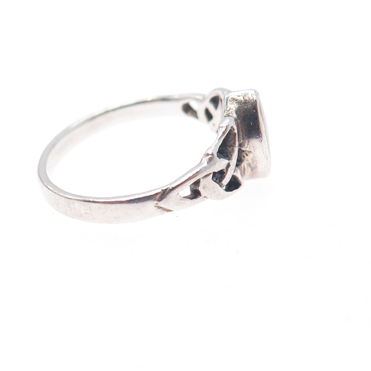 925 Sterling Silver Vintage Real MOP Celtic Trinity Knot Ring Size 5