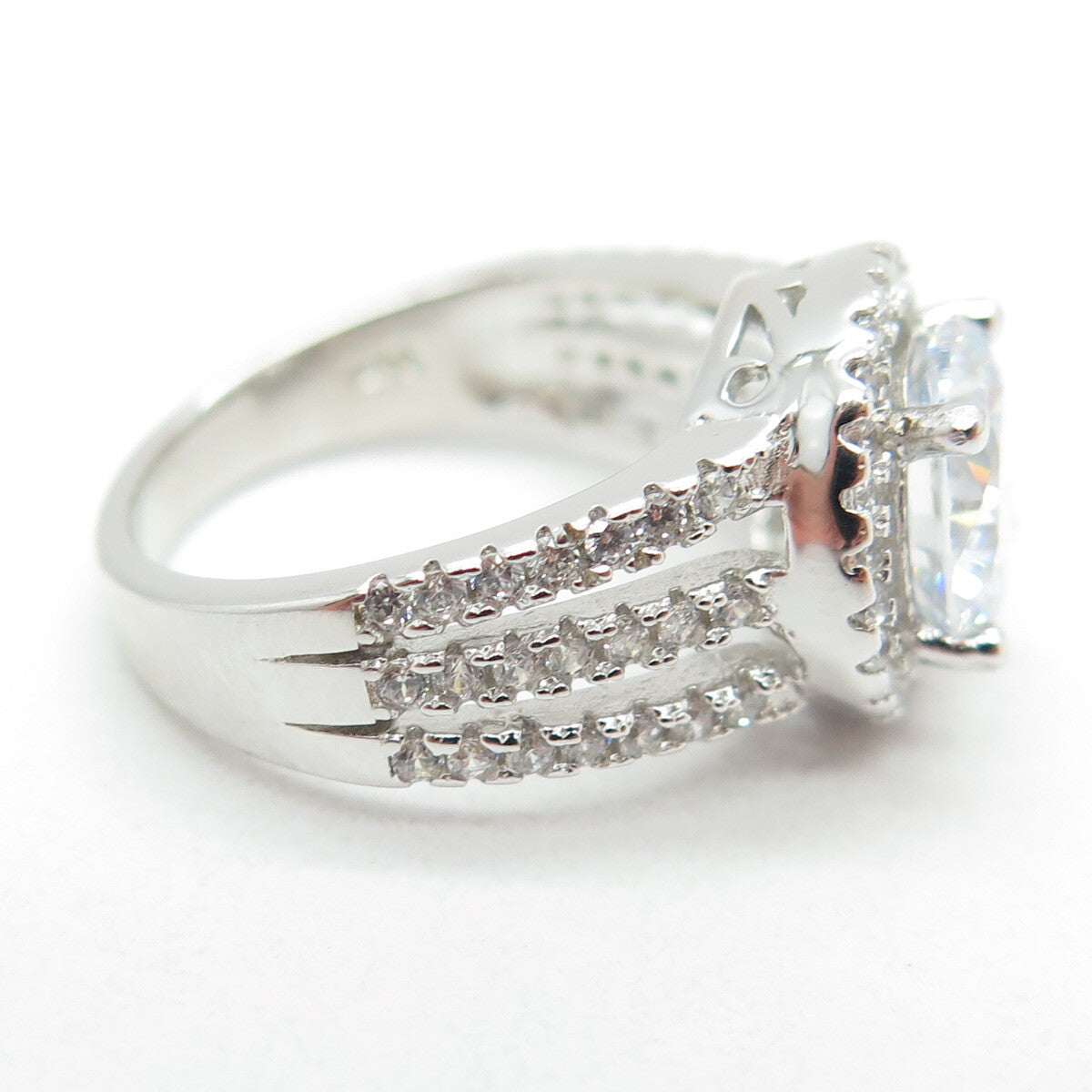 925 Sterling Silver Round-Cut C Z Engagement Ring Size 5.25