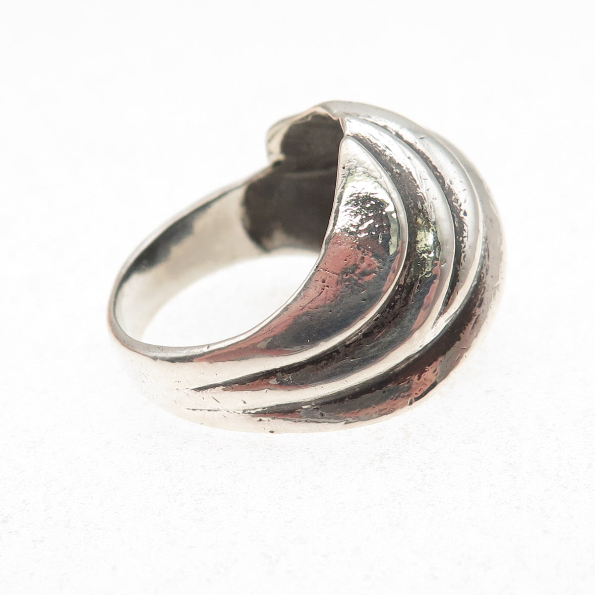 925 Sterling Silver Vintage Modernist Ribbed Oxidized Ring Size 7.75
