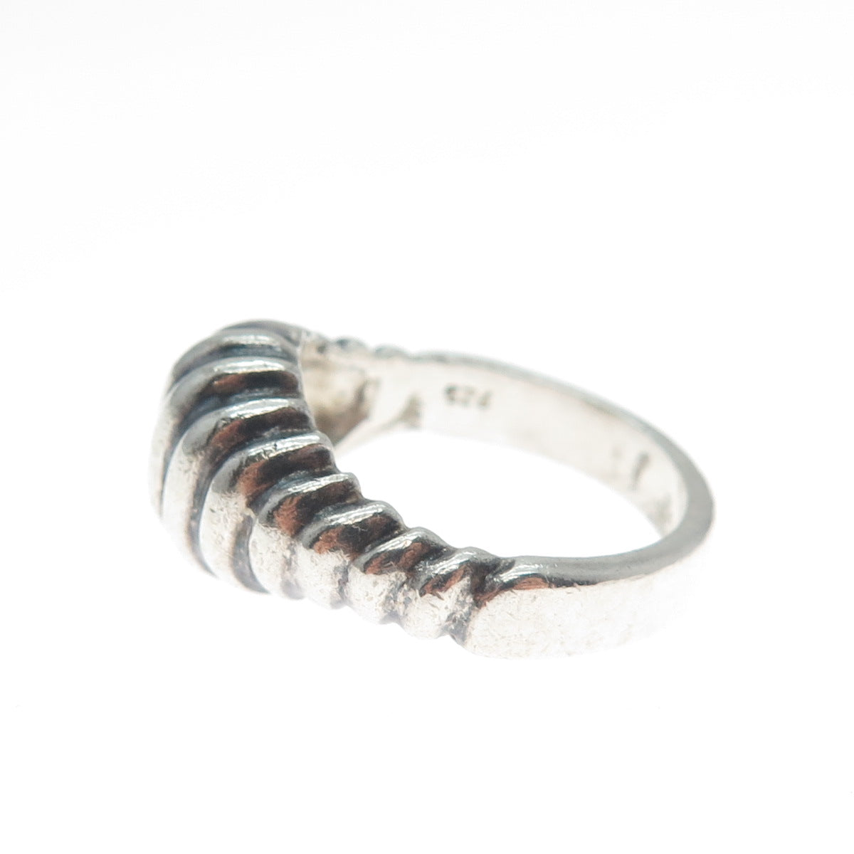 925 Sterling Silver Vintage Modernist Ribbed Dome Oxidized Ring Size 7