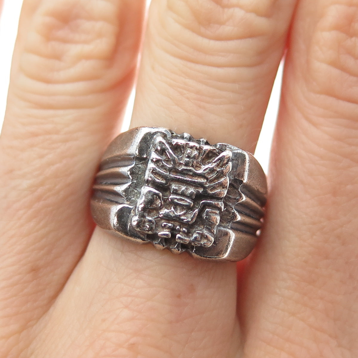 925 Sterling Silver Vintage Mayan Tribal Oxidized Ring Size 8.25