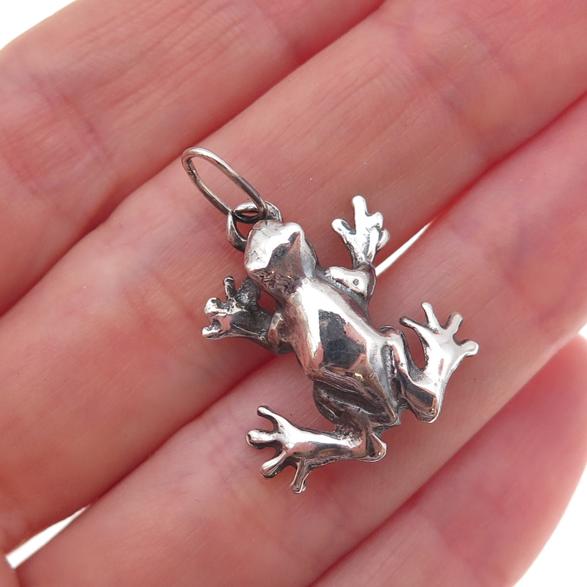 925 Sterling Silver Vintage Frog Good Luck Oxidized Charm Pendant