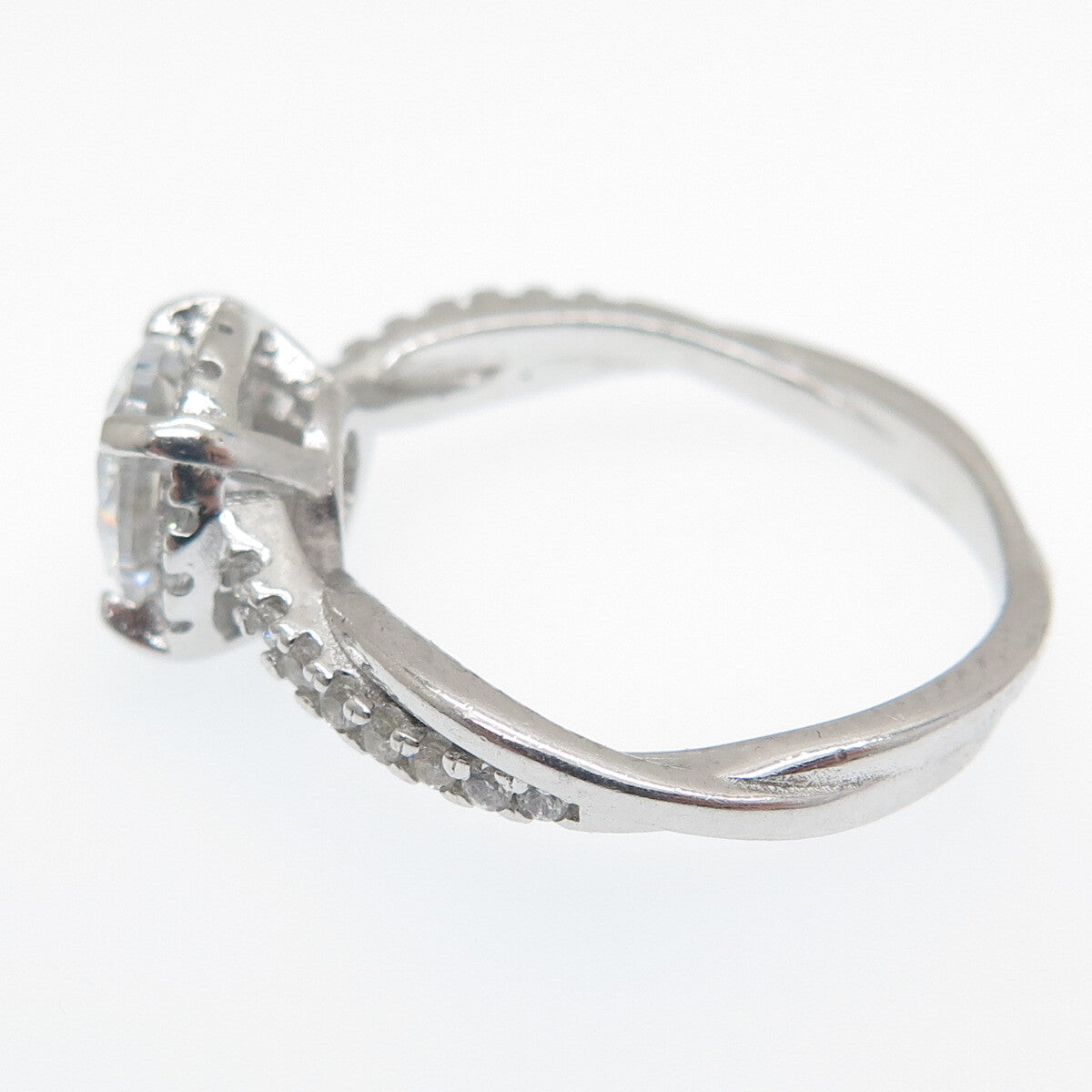 925 Sterling Silver Round-Cut C Z Engagement Ring Size 7