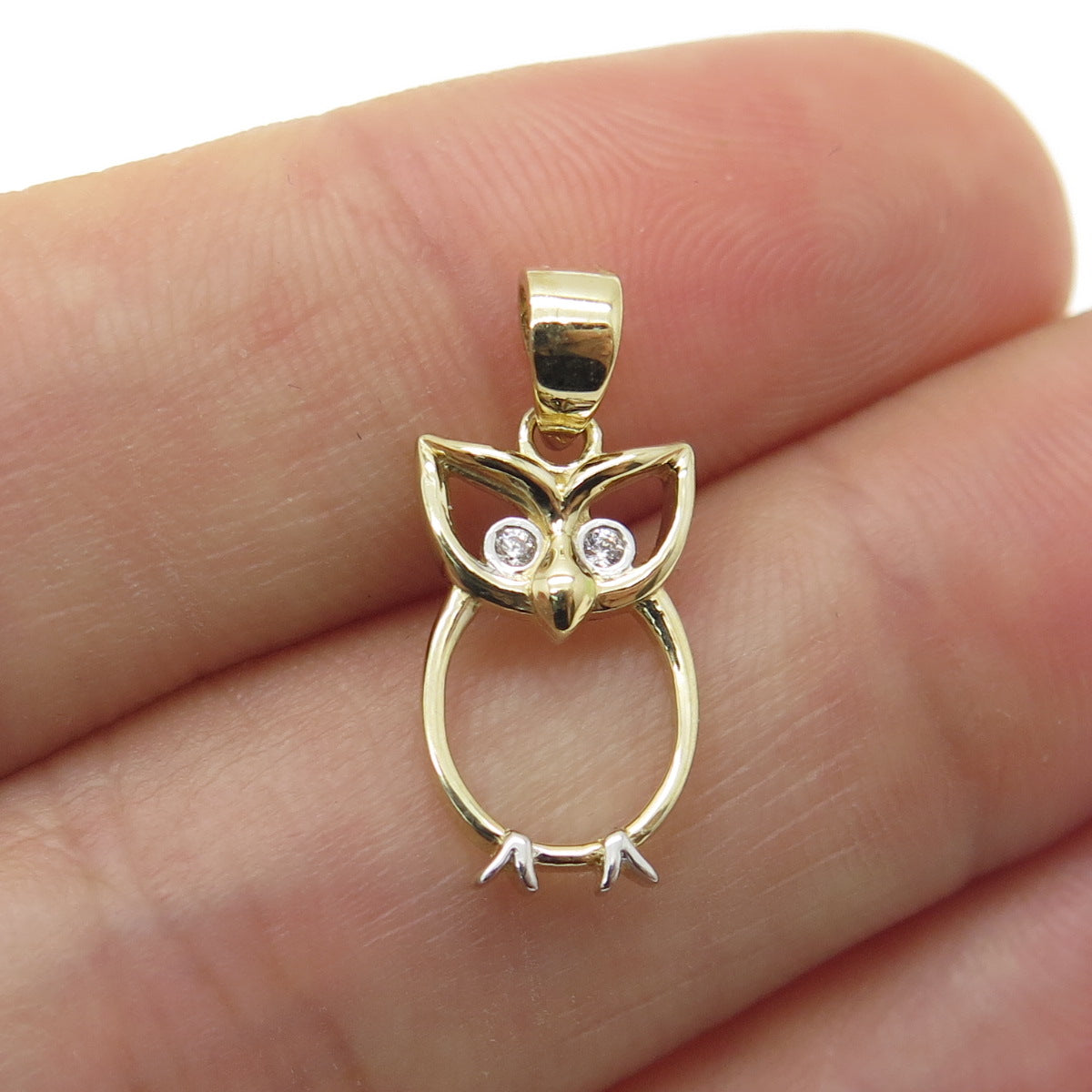 14K Yellow Gold Round-Cut C Z Wise Owl Bird Minimalist Charm Pendant