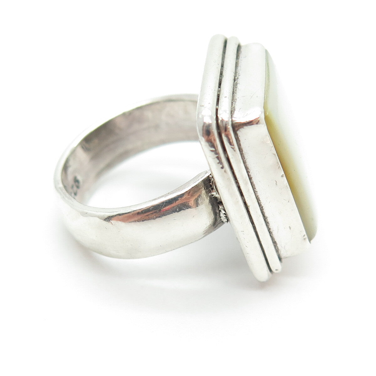 925 Sterling Silver Vintage Real Mother-of-Pearl Modernist Ring Size 6