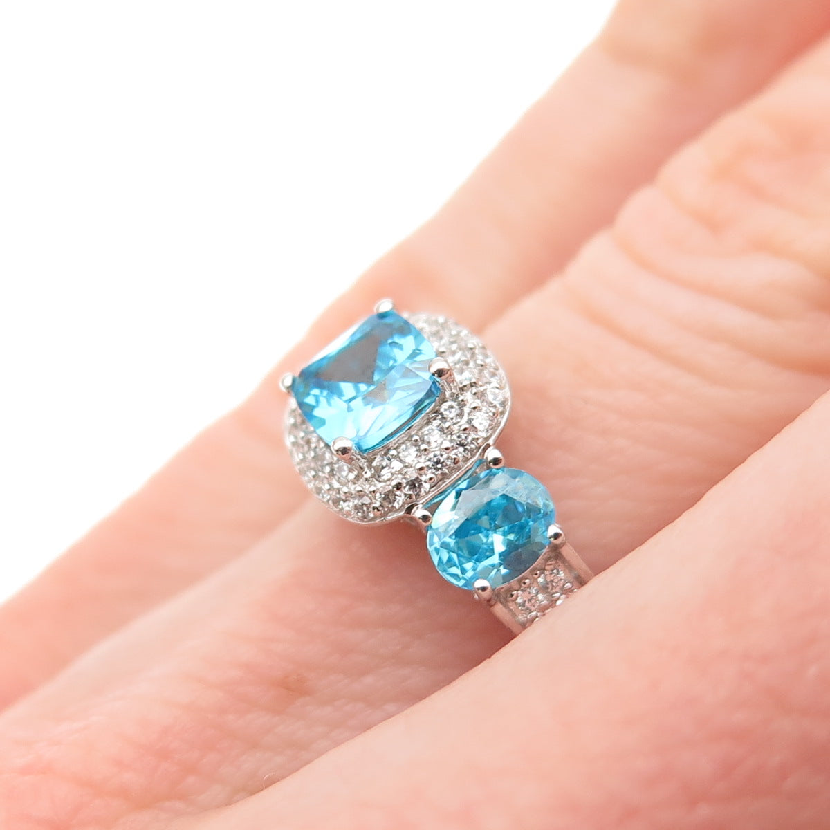 925 Sterling Silver Blue & White C Z Ring Size 5.25