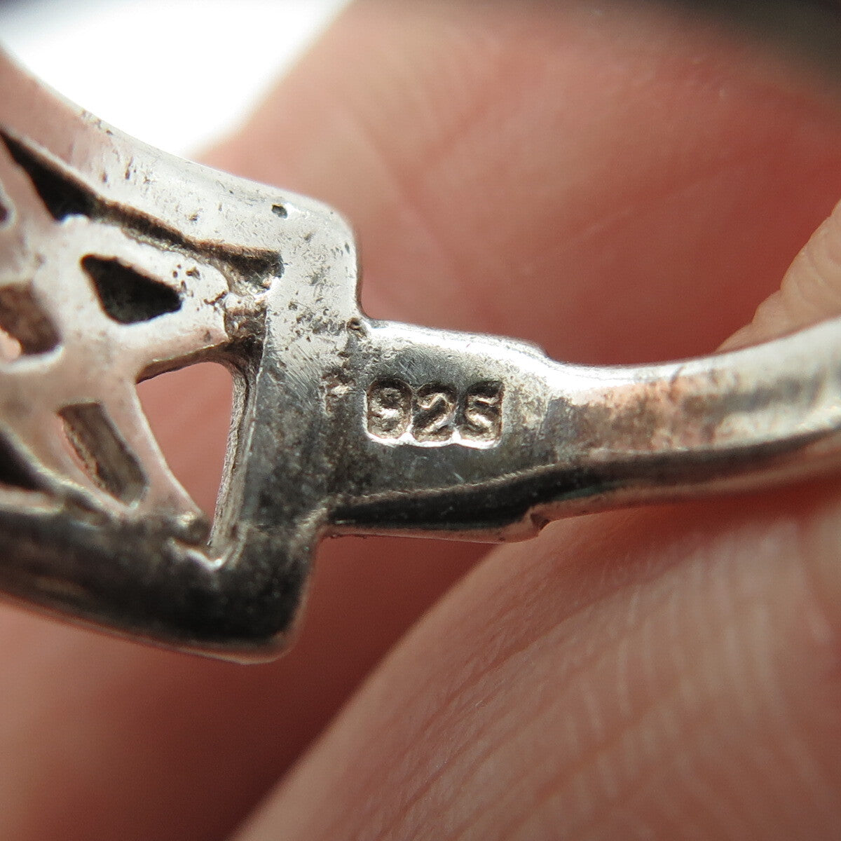 925 Sterling Silver Vintage Celtic Knot Ring Size 5.25