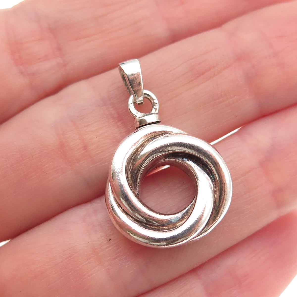 925 Sterling Silver Vintage Celtic Trinity Oxidized Charm Pendant