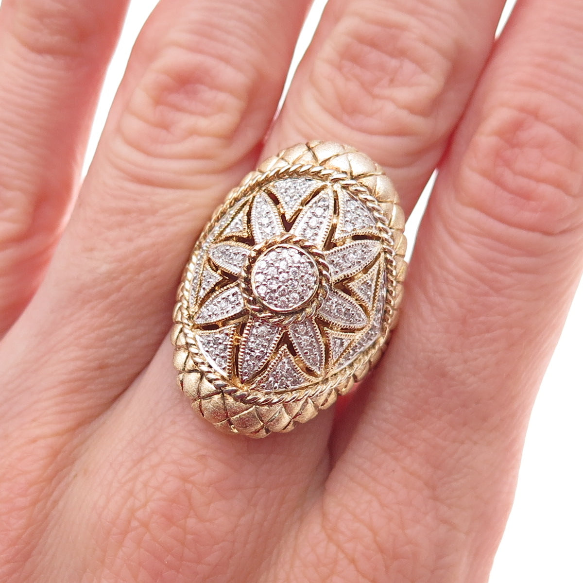 925 Sterling Silver 2-Tone Round-Cut C Z Floral Ring Size 9.25